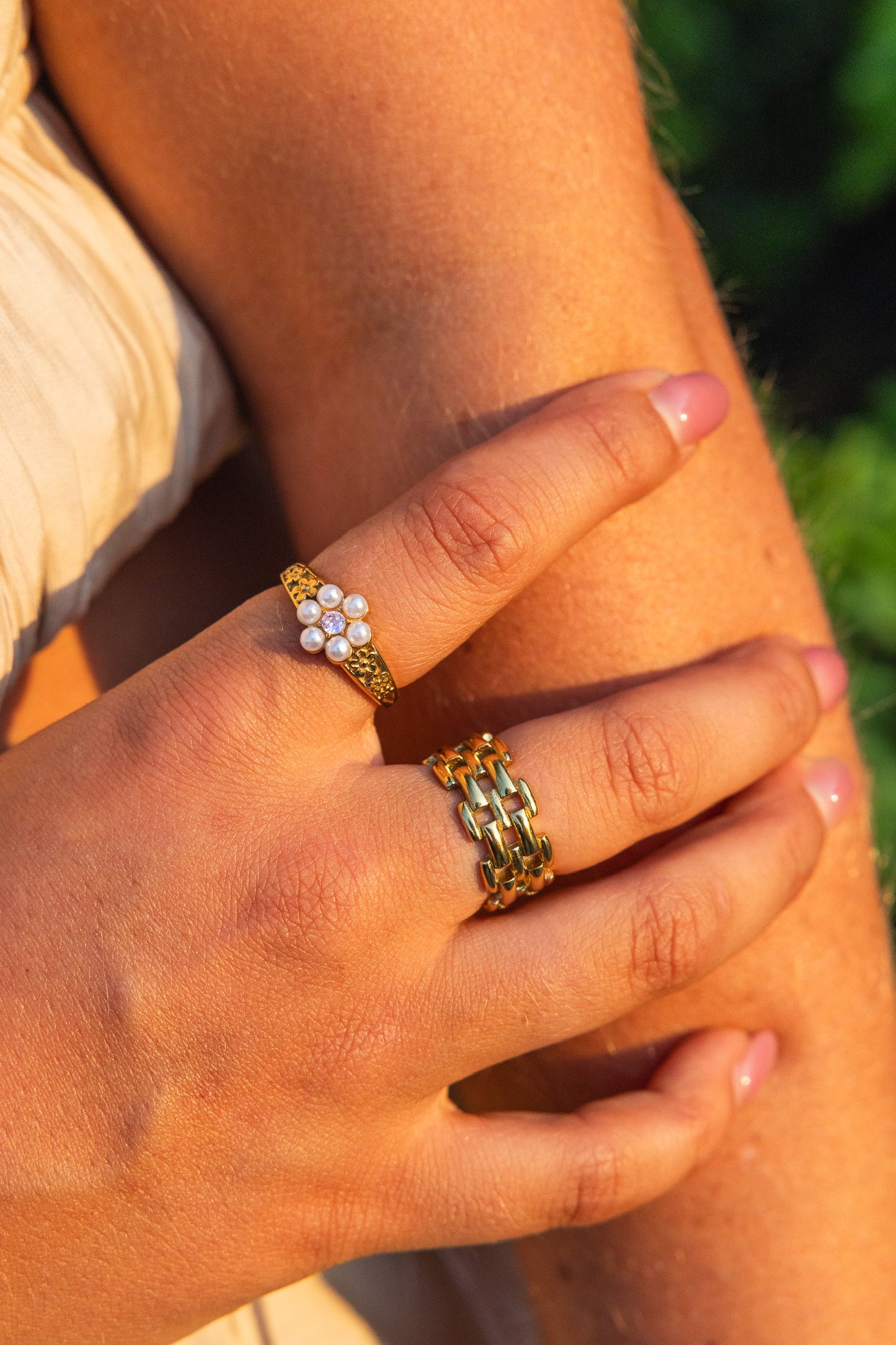 Misty Twist Ring