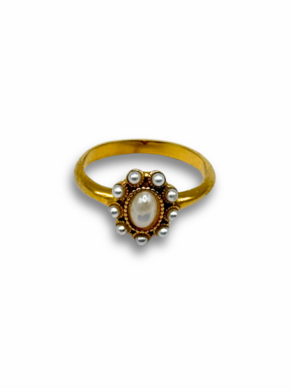 Vintage Pearl Ring