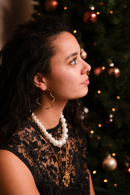 Long Glimmering Necklace