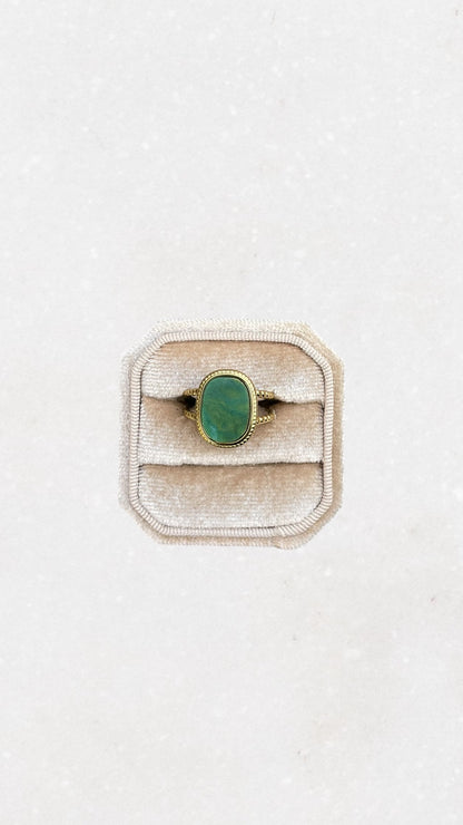 Vintage Green Stone Ring