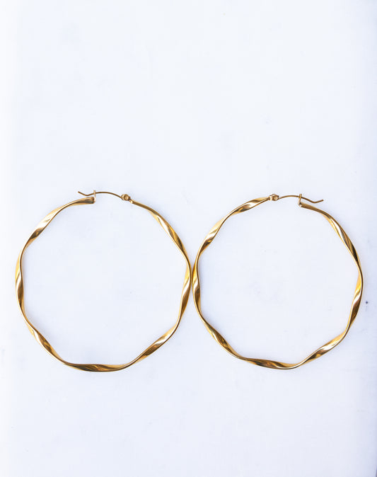 Lara Hoops
