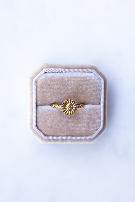 Amada Ring